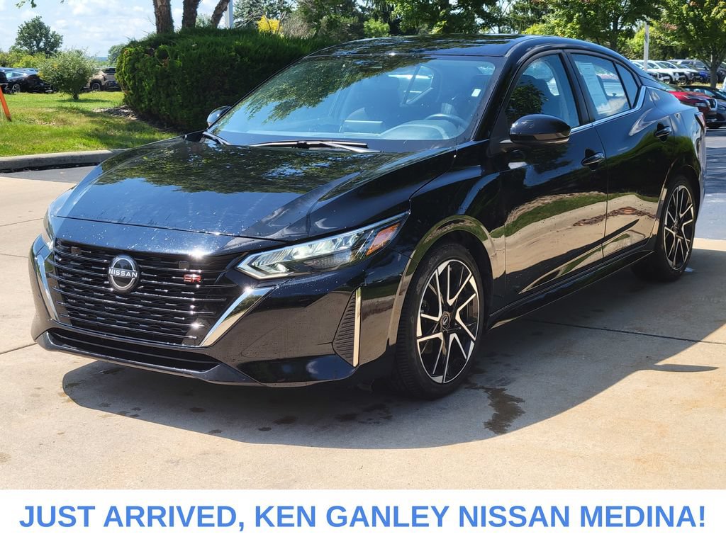 Certified 2025 Nissan Sentra SR FWD image 7