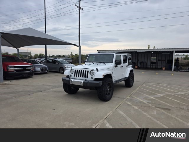 Used 2018 Jeep Wrangler Unlimited Sahara w/ Connectivity Group