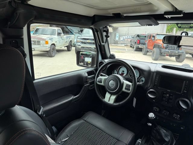 Used 2012 Jeep Wrangler Unlimited Sahara AWD/4WD image 87