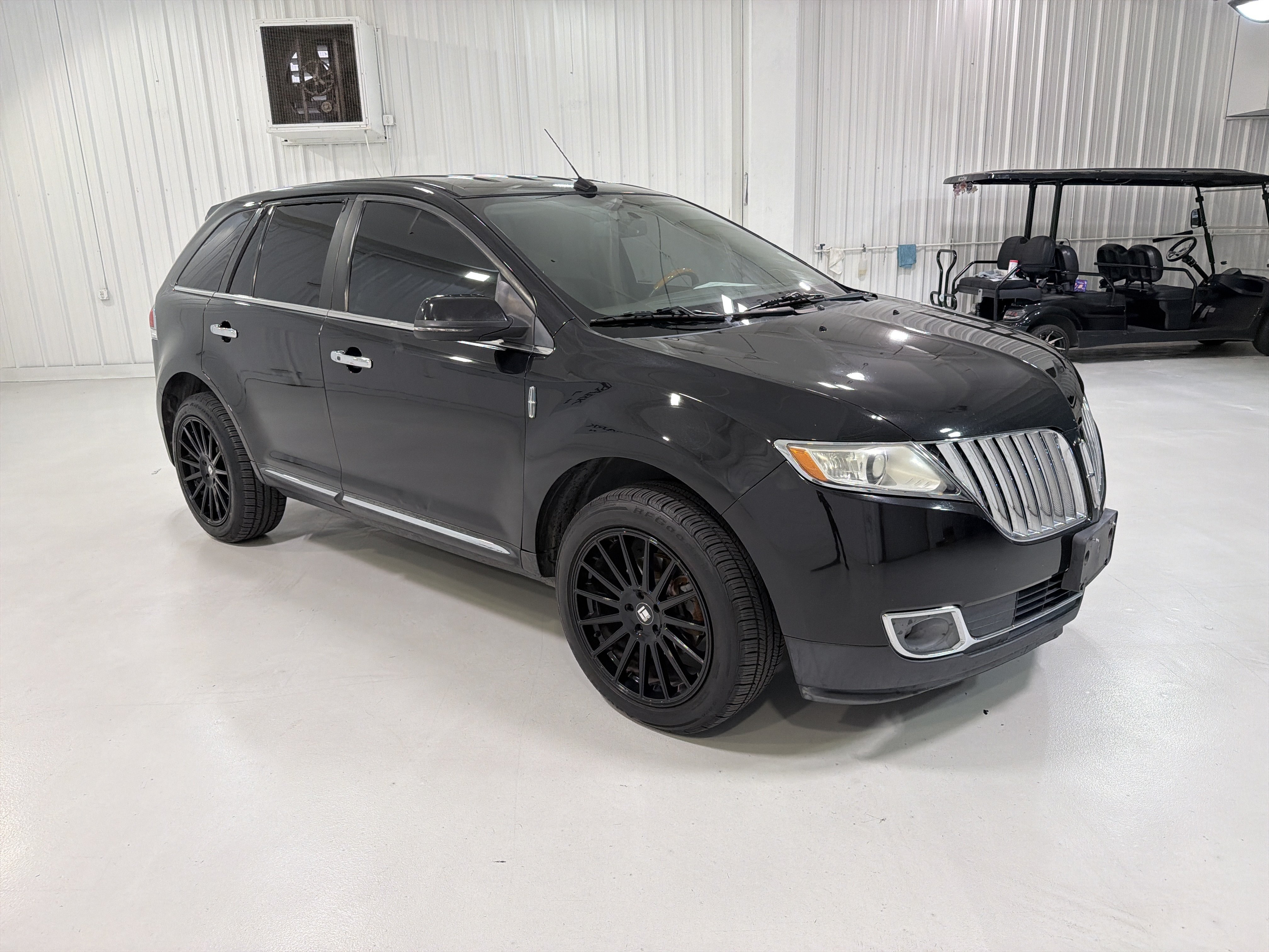 Used 2015 Lincoln MKX FWD w/ Equipment Group 101A image 7