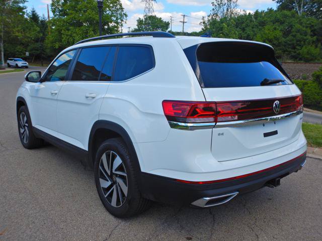 Used 2025 Volkswagen Atlas SE AWD/4WD image 6
