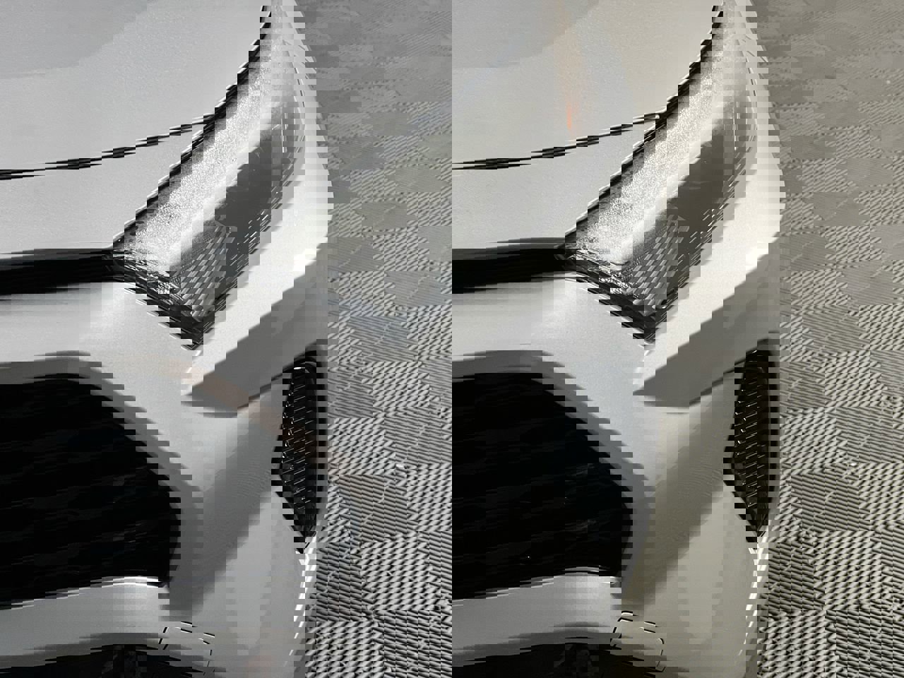 Used 2023 Toyota RAV4 SE image 9