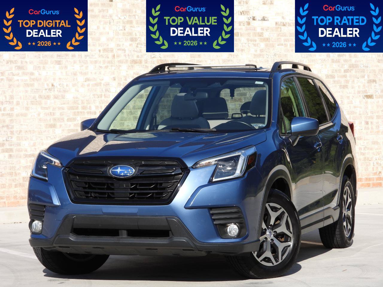 Used 2022 Subaru Forester Premium AWD/4WD image 2