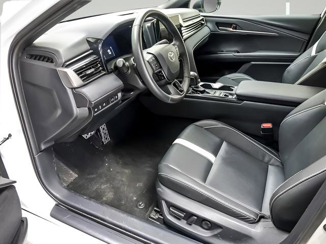 Certified 2025 Toyota Camry SE image 9