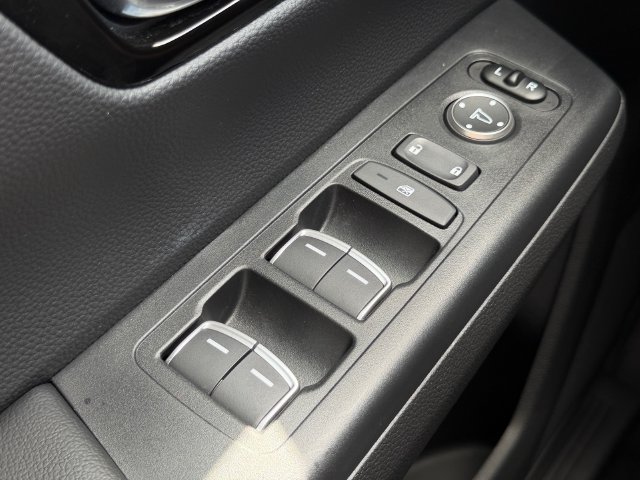 Used 2025 Honda CR-V EX-L image 30