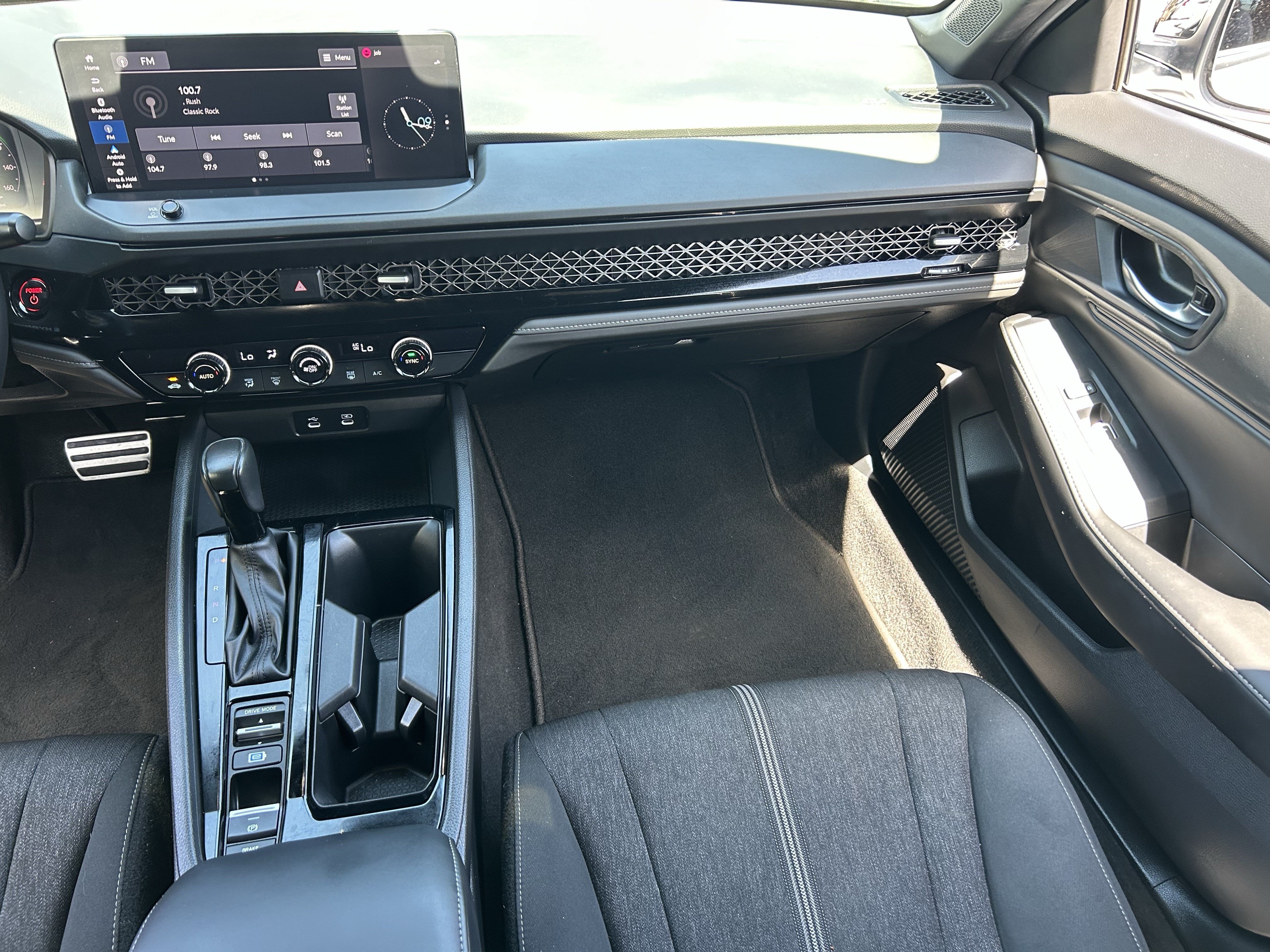 Used 2024 Honda Accord Sport image 14