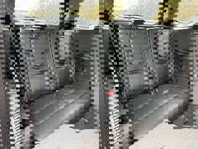 Used 2021 Ford Explorer XLT w/ Equipment Group 202A image 18