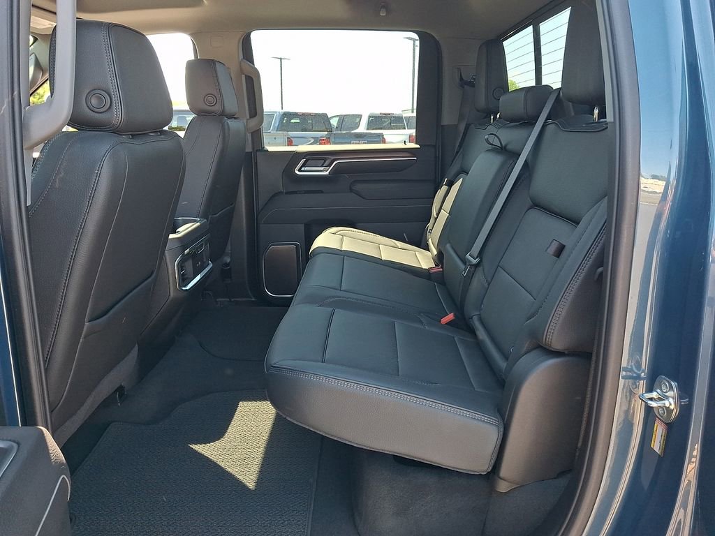 Used 2025 GMC Sierra 2500 Denali w/ Denali Reserve Package AWD/4WD image 10