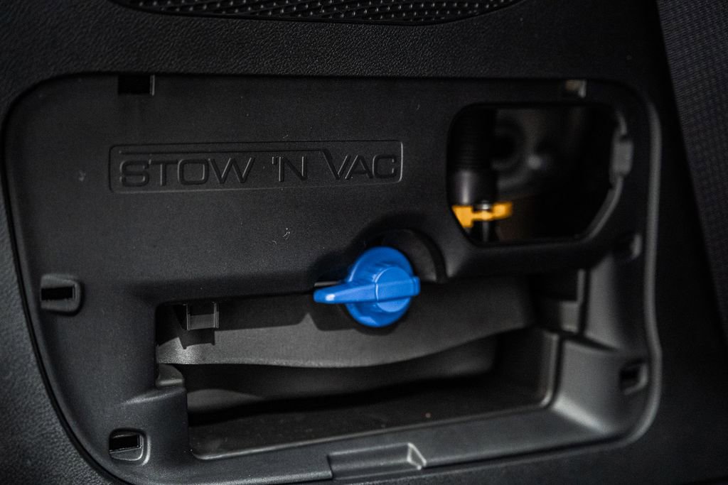 New 2026 Chrysler Pacifica Pinnacle image 10