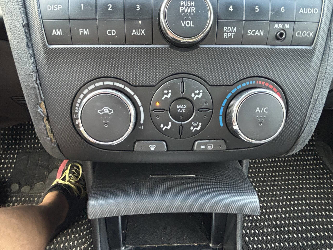 Used 2010 Nissan Altima 2.5 S image 21