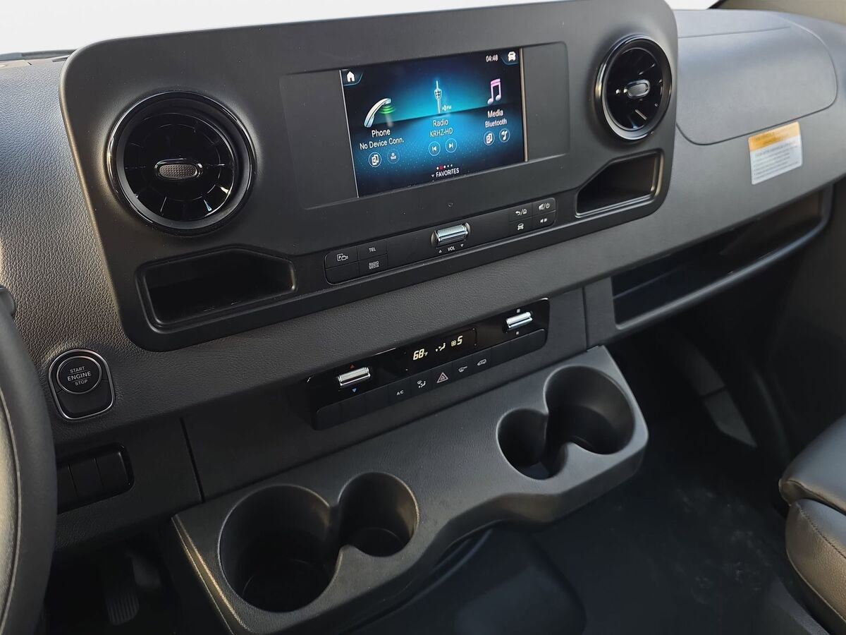 New 2024 Mercedes-Benz Sprinter 3500 image 13