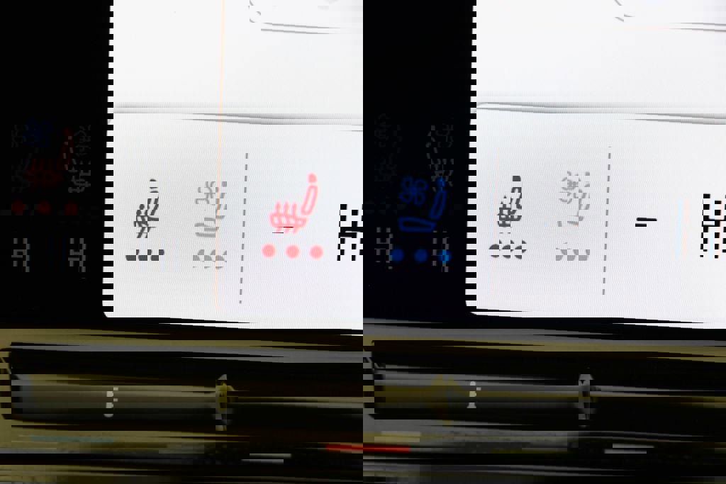 Used 2025 Volkswagen Atlas SEL Premium R-Line image 31