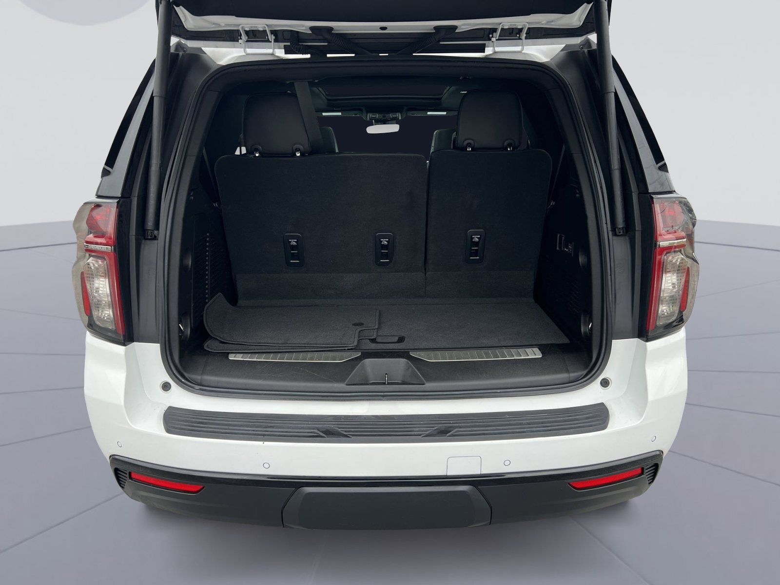 Used 2023 Chevrolet Tahoe Z71 w/ Luxury Package image 27