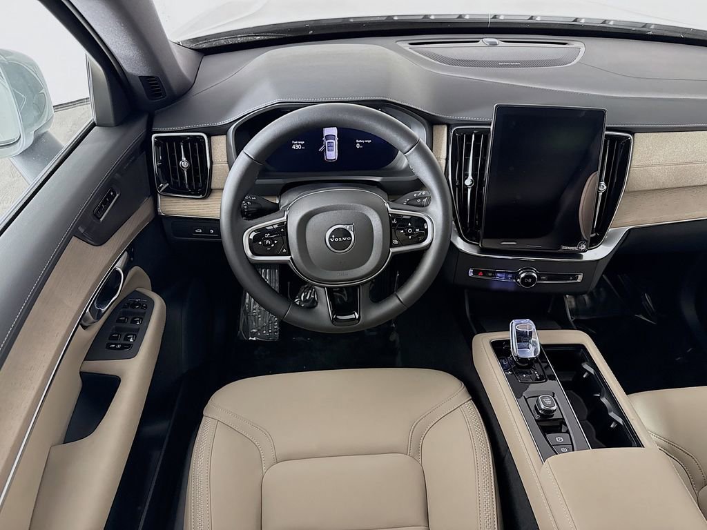 New 2026 Volvo XC90 T8 Plus w/ Protection Package Premier AWD/4WD image 24