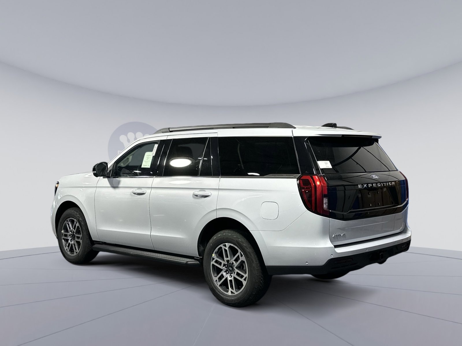 New 2025 Ford Expedition Active image 4