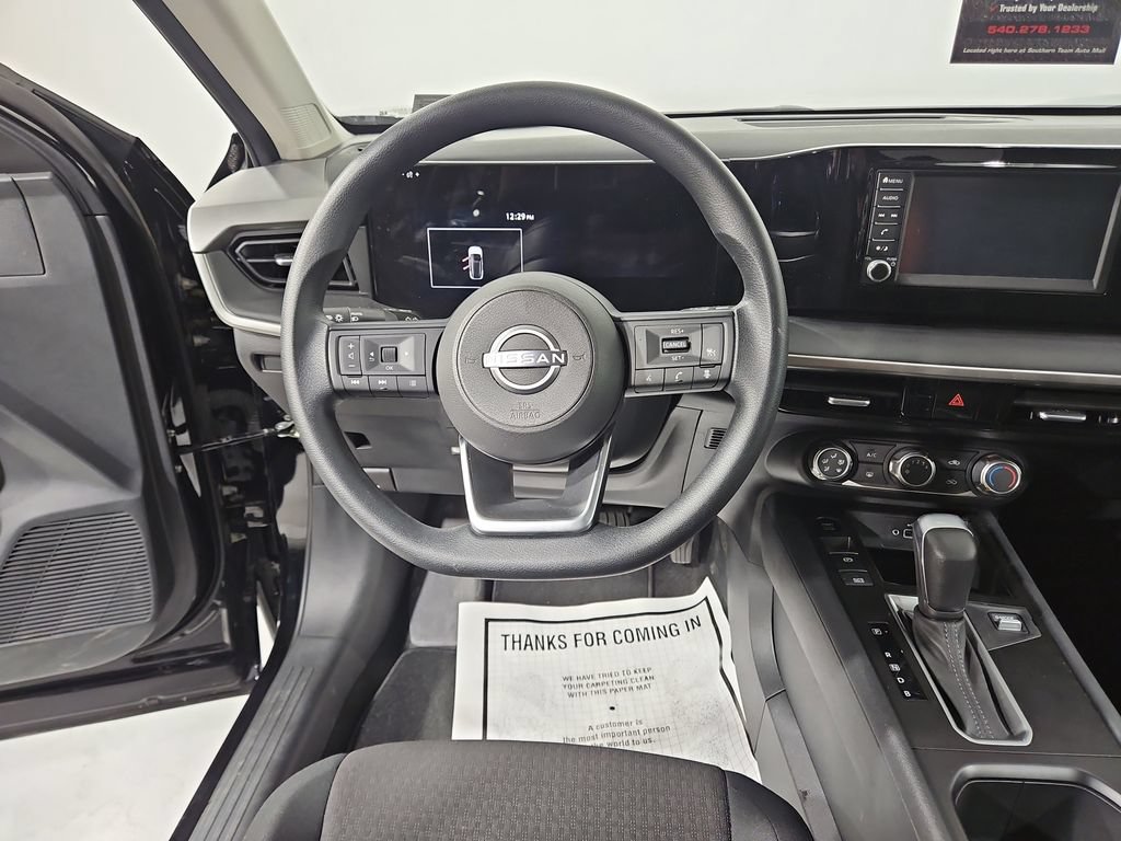 Used 2025 Nissan Kicks S AWD/4WD image 14