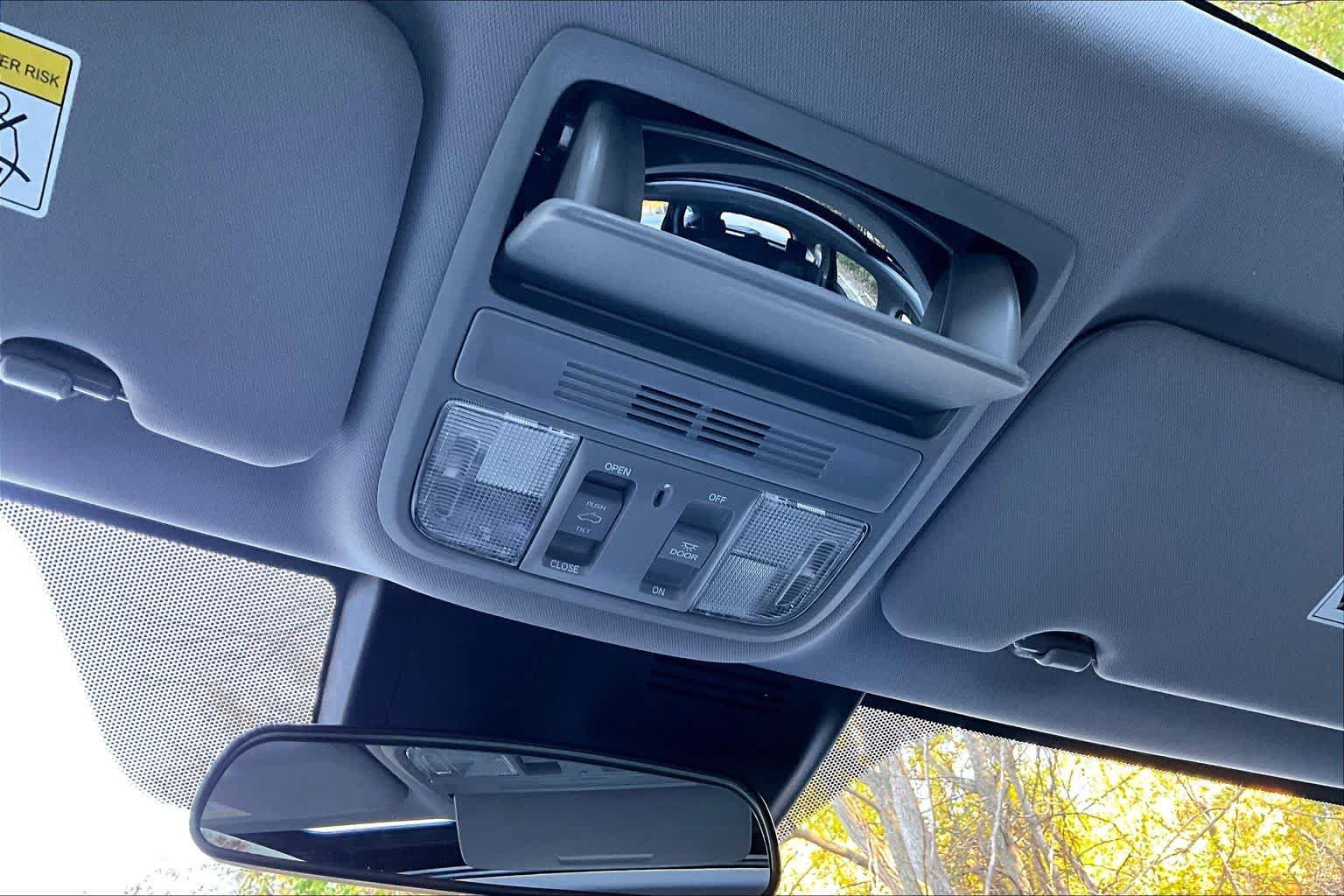 Used 2018 Honda CR-V EX image 32