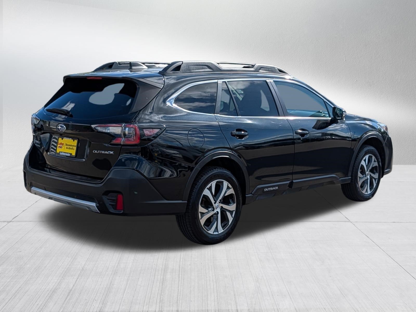 Used 2022 Subaru Outback Limited AWD/4WD image 7