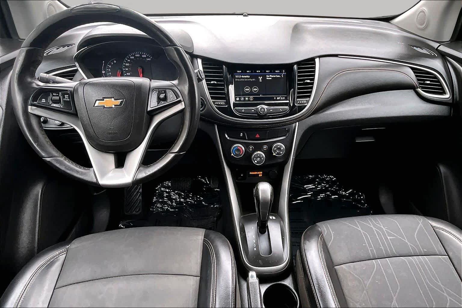 Used 2019 Chevrolet Trax LT w/ LT Convenience Package FWD image 15