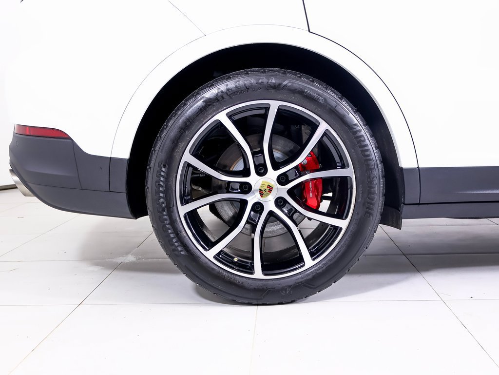 Certified 2024 Porsche Cayenne S AWD/4WD image 20