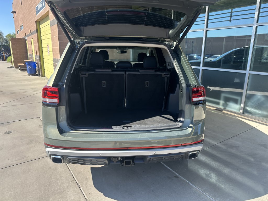 Used 2024 Volkswagen Atlas Peak Edition SE AWD/4WD image 41