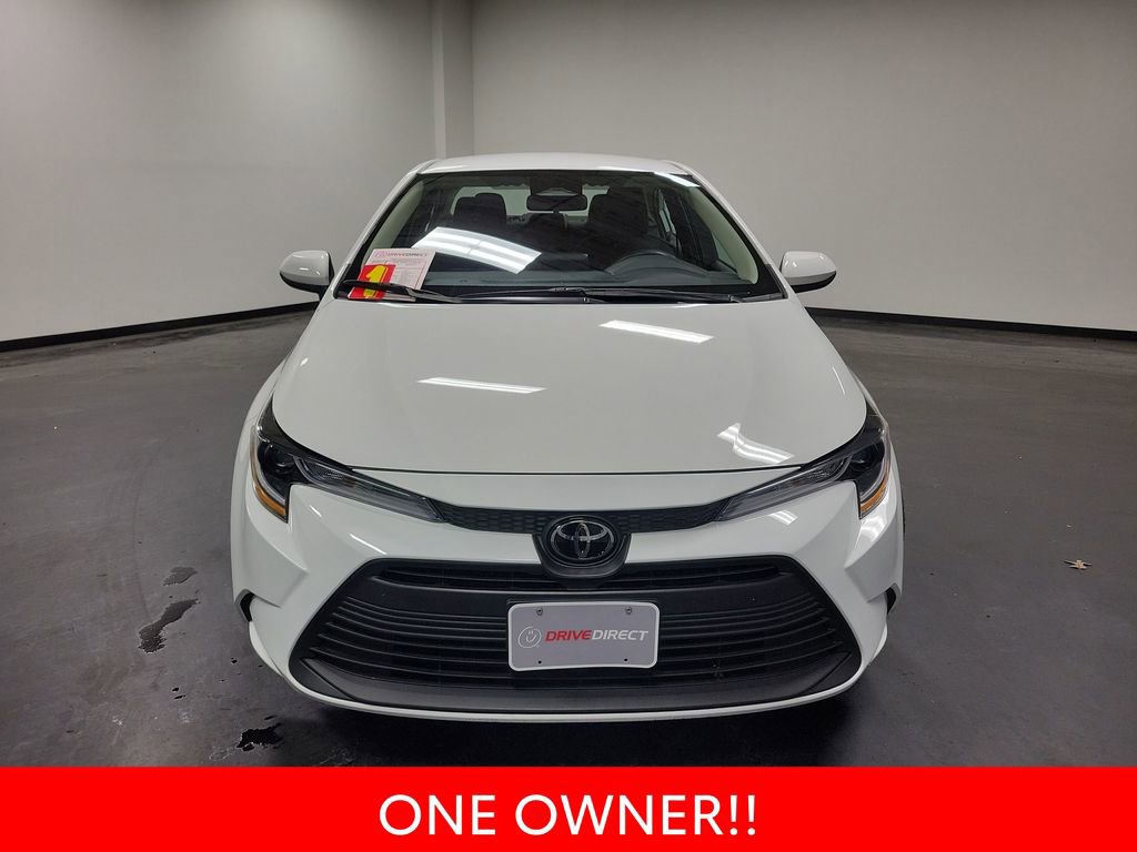 Used 2025 Toyota Corolla LE image 3