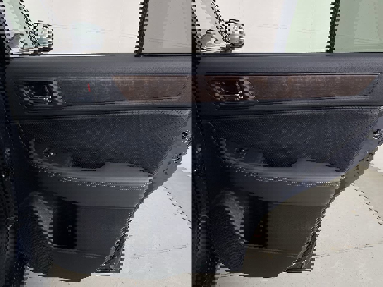 Used 2016 Subaru Outback 2.5i Limited image 21