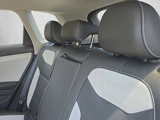 New 2026 Volkswagen Taos SEL AWD/4WD image 20