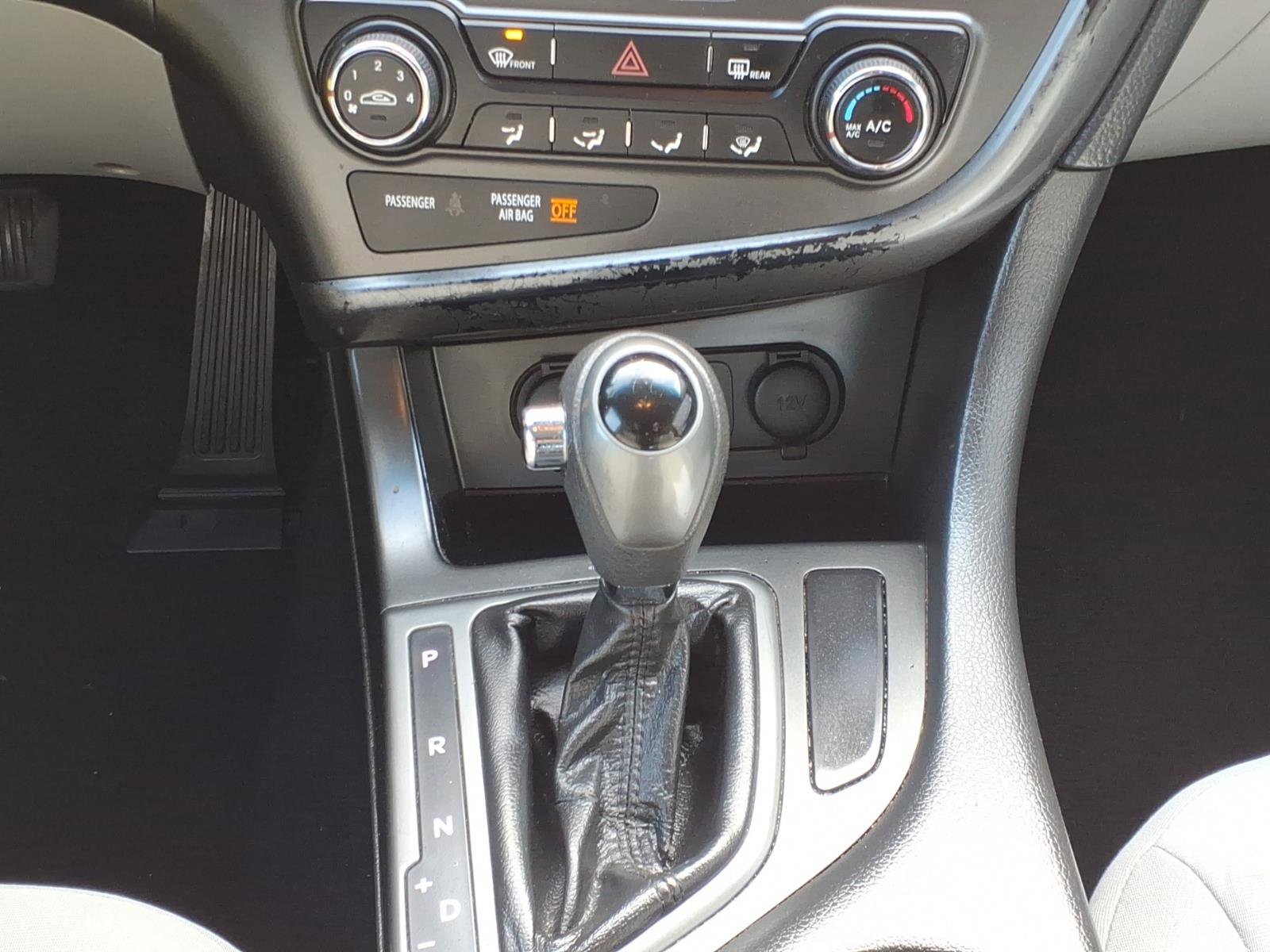 Used 2012 Kia Optima LX w/ Convenience Pkg image 6