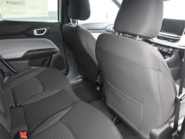 Used 2025 Jeep Compass Sport image 13