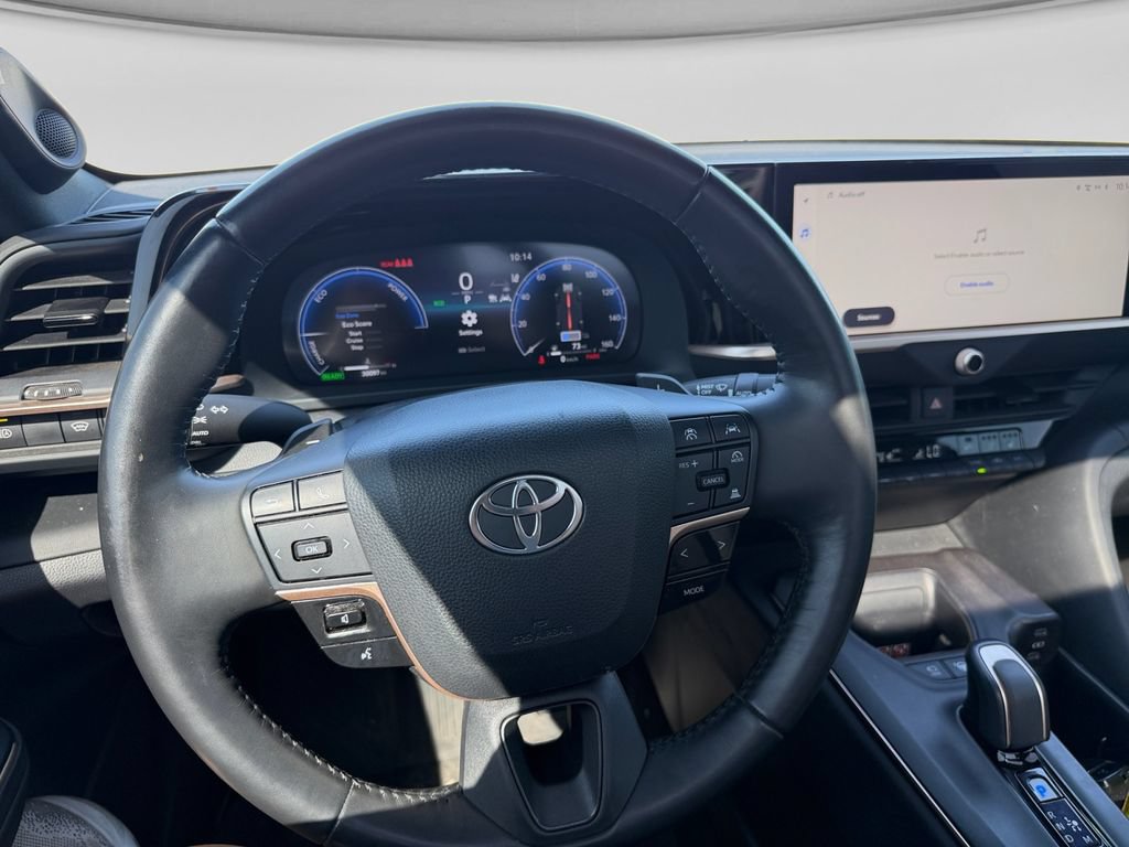 Used 2023 Toyota Crown Platinum AWD/4WD image 23