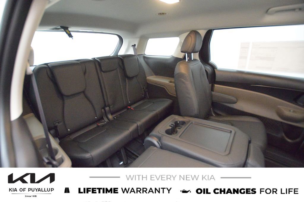 New 2026 Kia Carnival LXS image 14