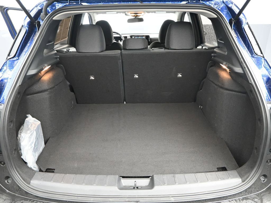 Used 2025 Nissan Kicks S image 11