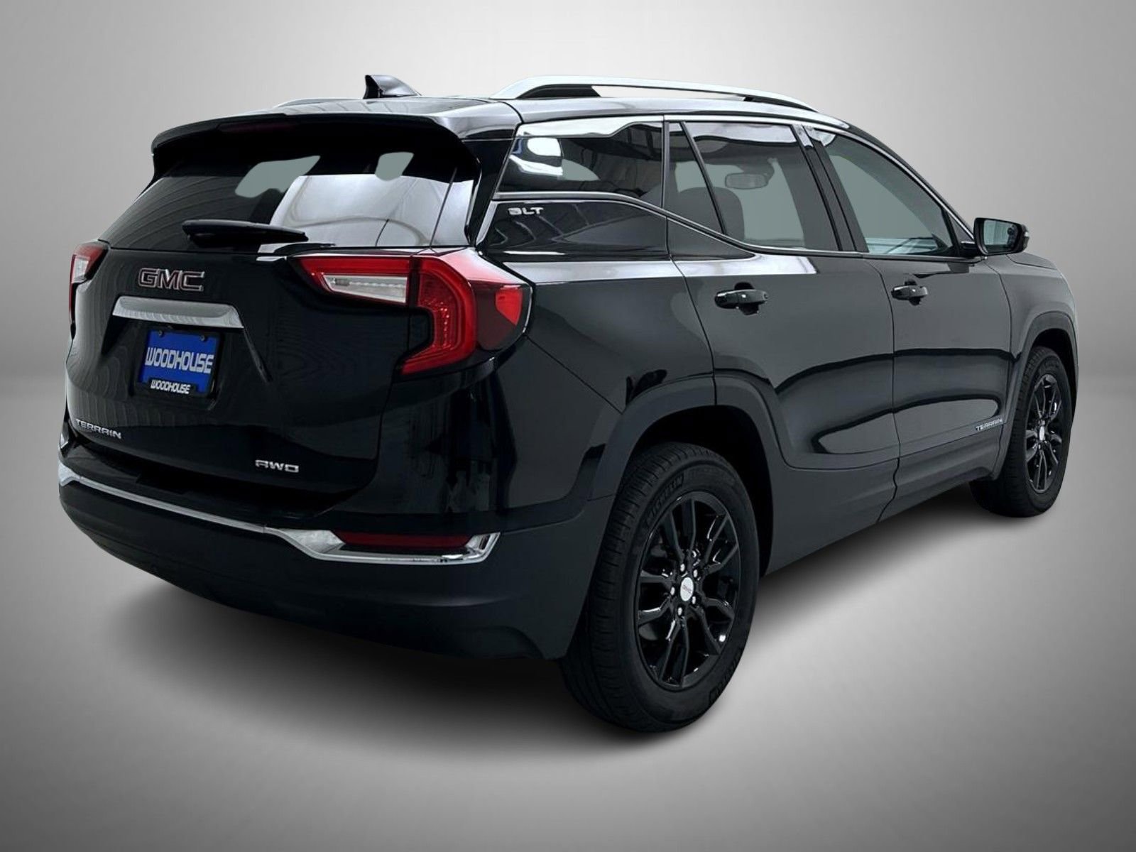 Used 2024 GMC Terrain SLT image 5