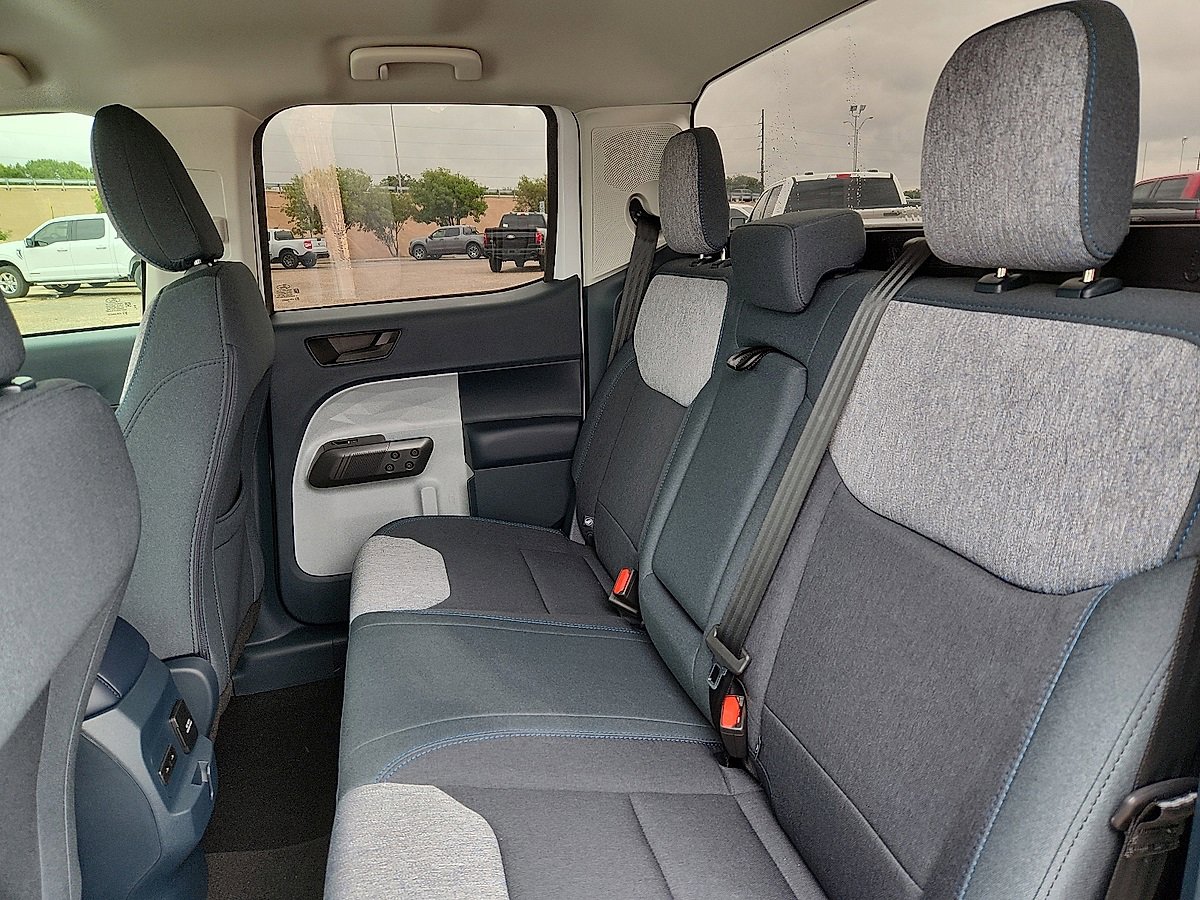 New 2025 Ford Maverick XLT w/ XLT Luxury Package image 5