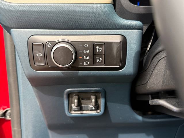 Used 2025 Ford Maverick Lariat w/ 4K Tow Package image 20