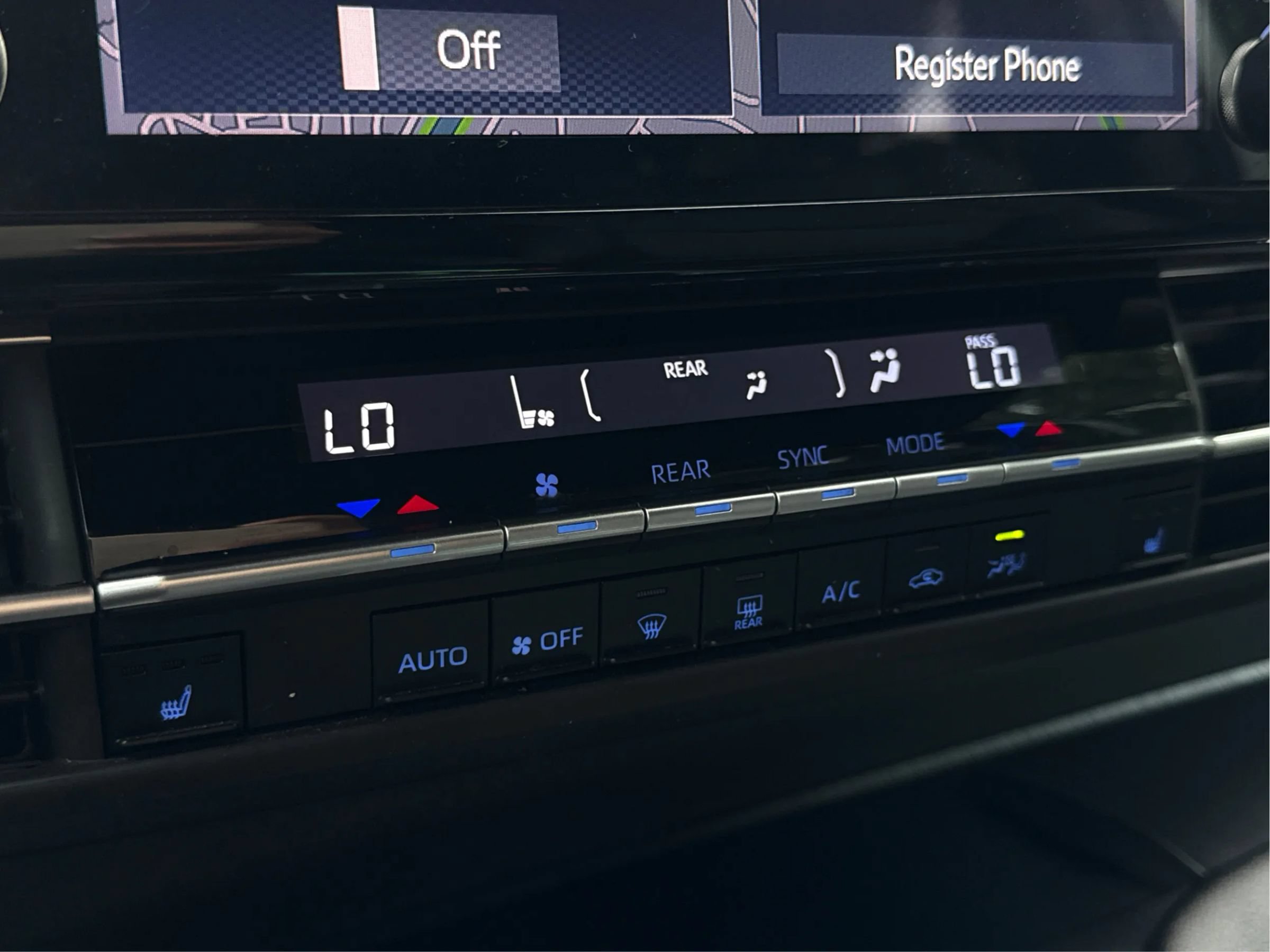 Used 2022 Toyota Sienna XSE FWD image 33