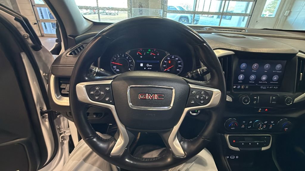 Used 2022 GMC Terrain SLT w/ Infotainment Package II image 32