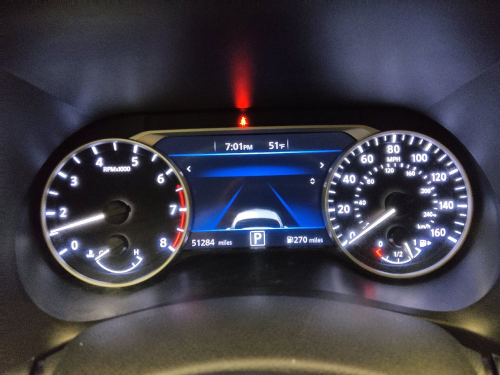 Used 2024 Nissan Sentra SV FWD image 23