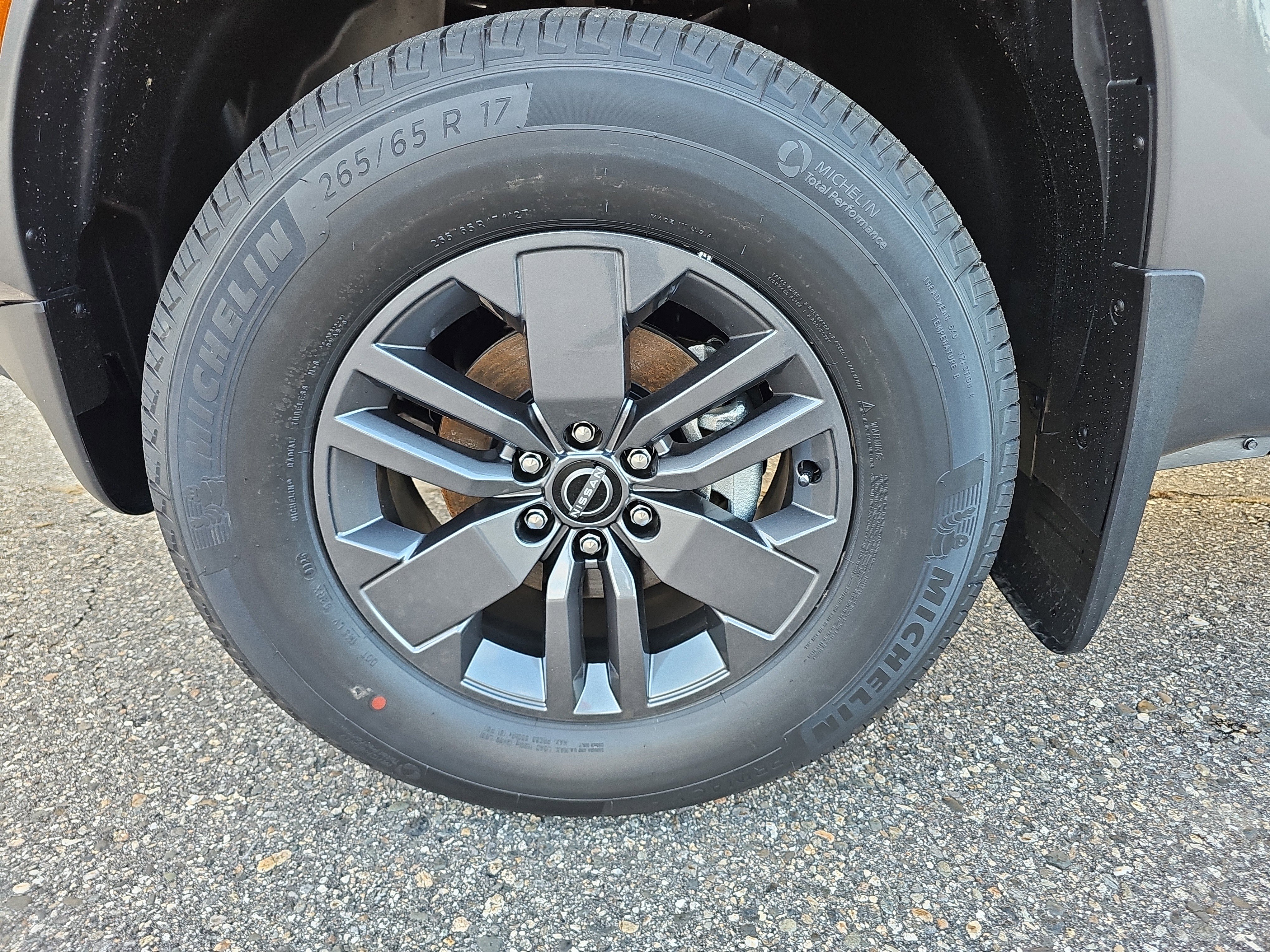 Used 2026 Nissan Frontier SV w/ All-Weather Content Package AWD/4WD image 12