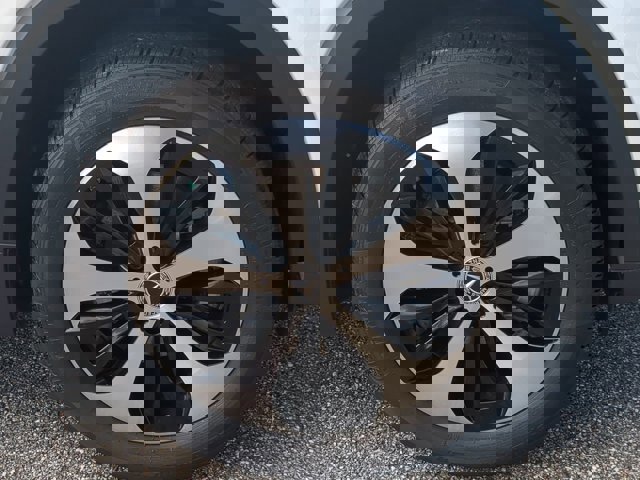 Used 2025 Mercedes-Benz GLB 250 GLB 250 image 11