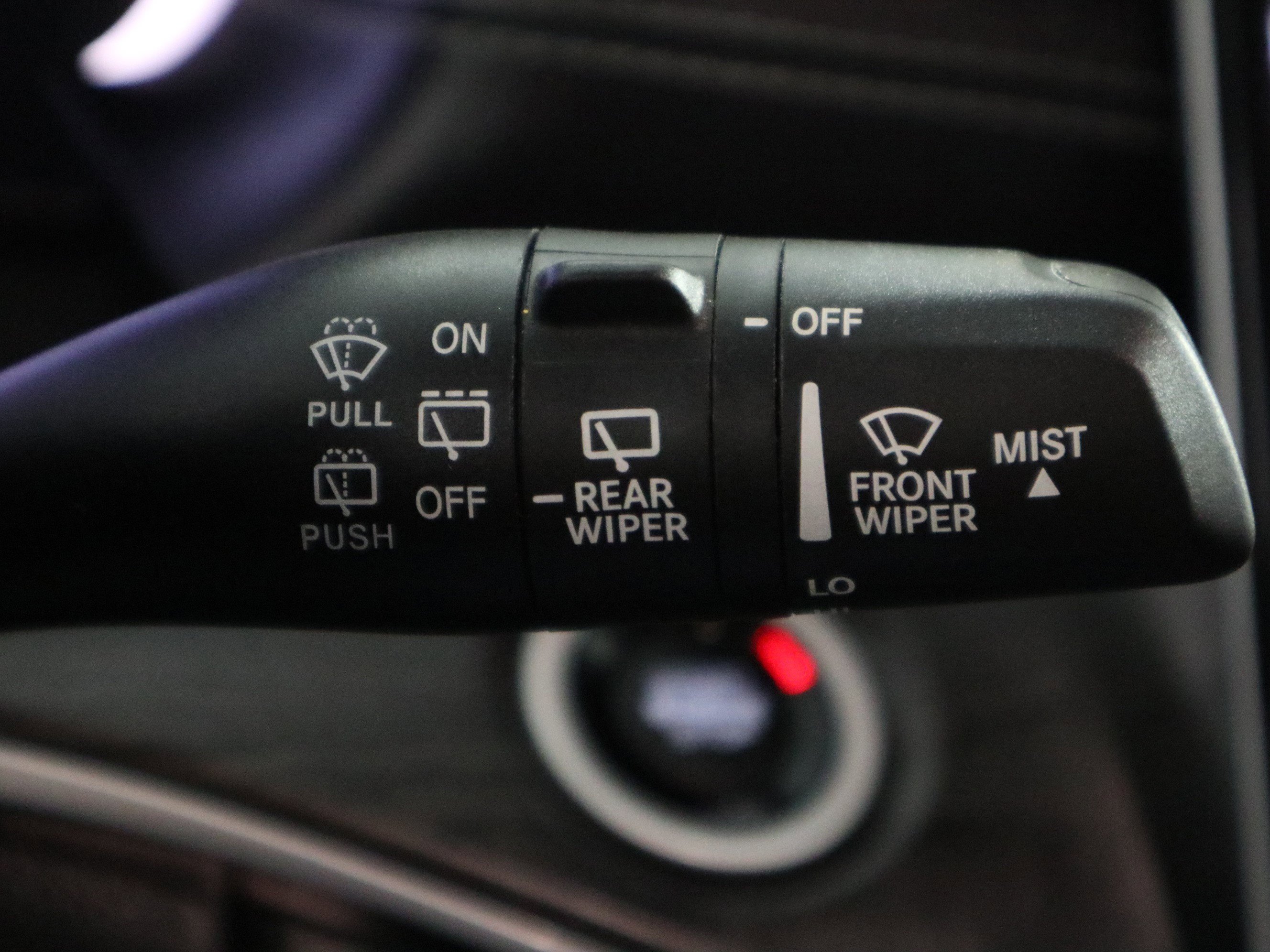 Used 2023 Jeep Grand Cherokee Limited AWD/4WD image 32