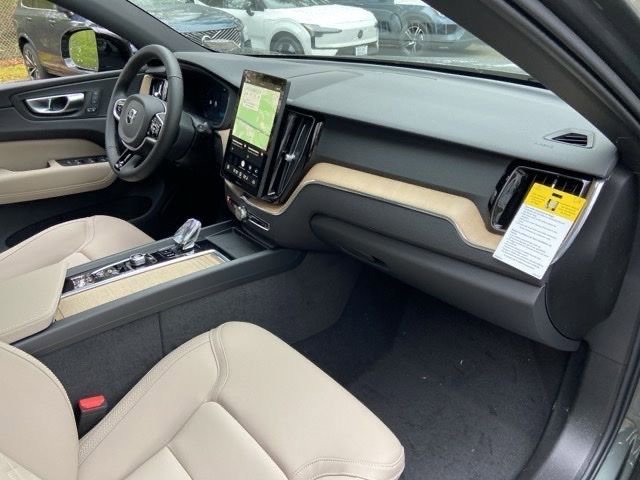 New 2026 Volvo XC60 B5 Core w/ Climate Package AWD/4WD image 16