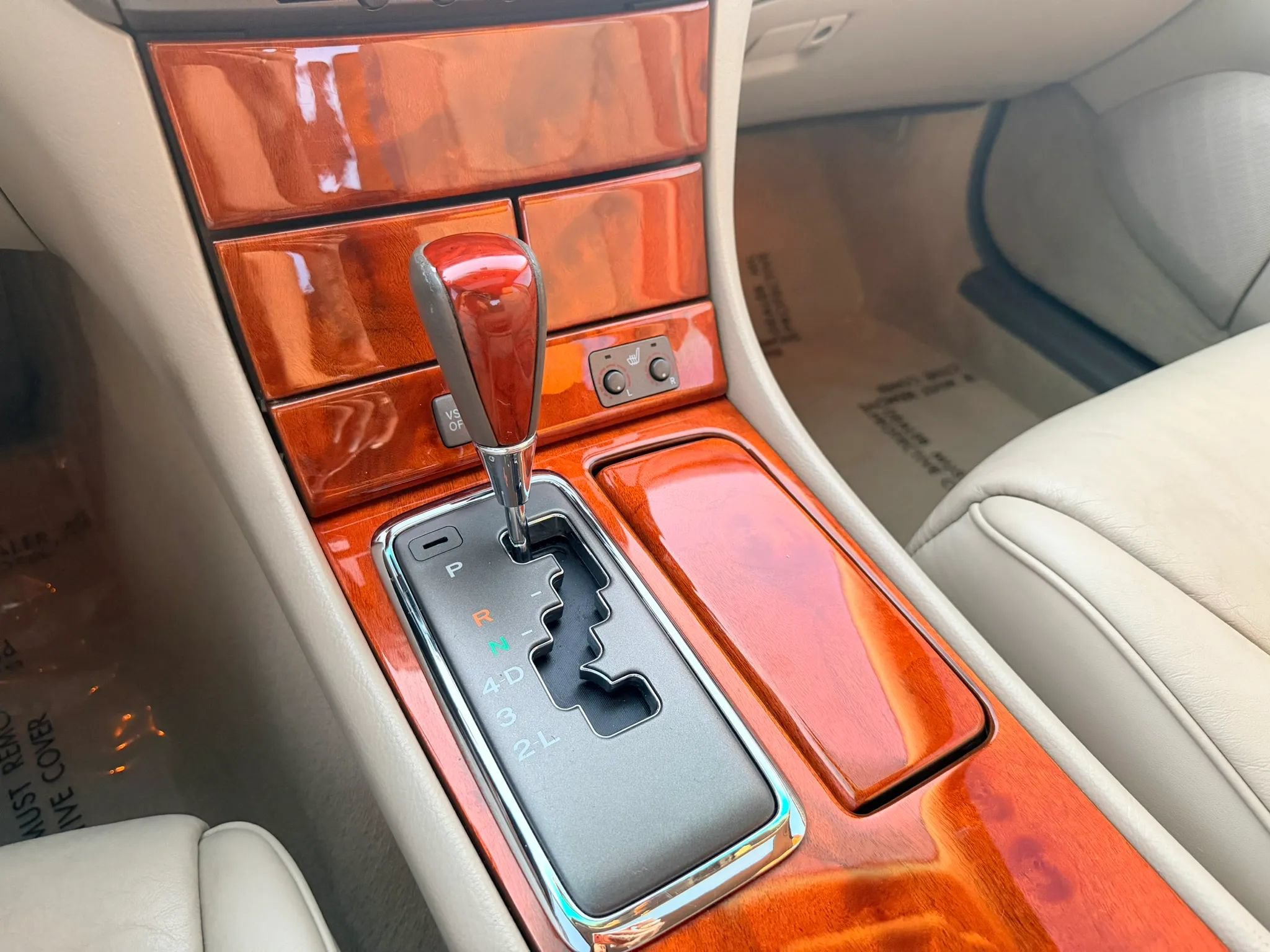 Used 2001 Lexus LS 430 RWD image 16