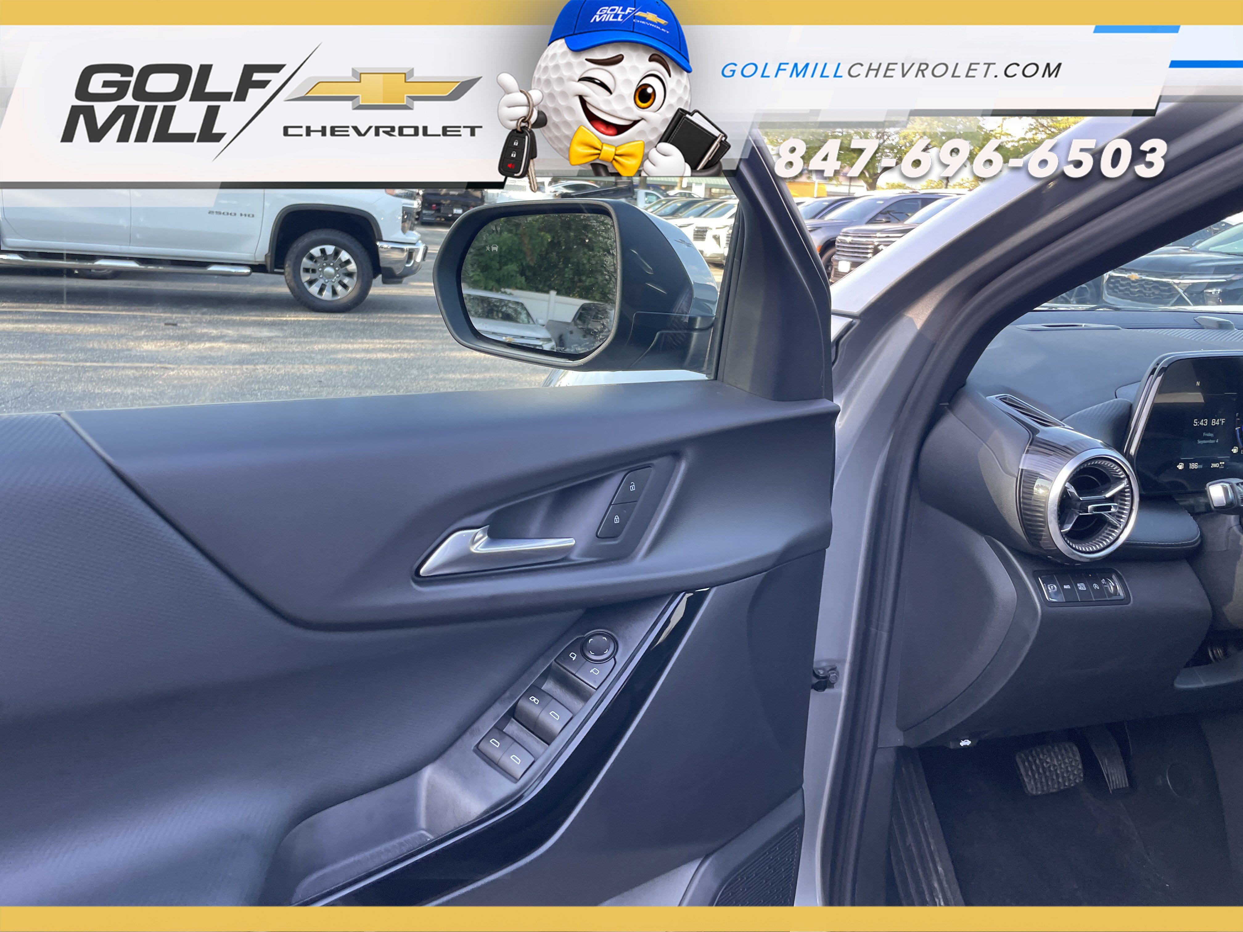 Used 2026 Chevrolet Equinox LT AWD/4WD image 14