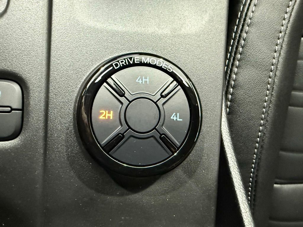 New 2025 Ford Ranger Lariat w/ FX4 Off-Road Package image 38