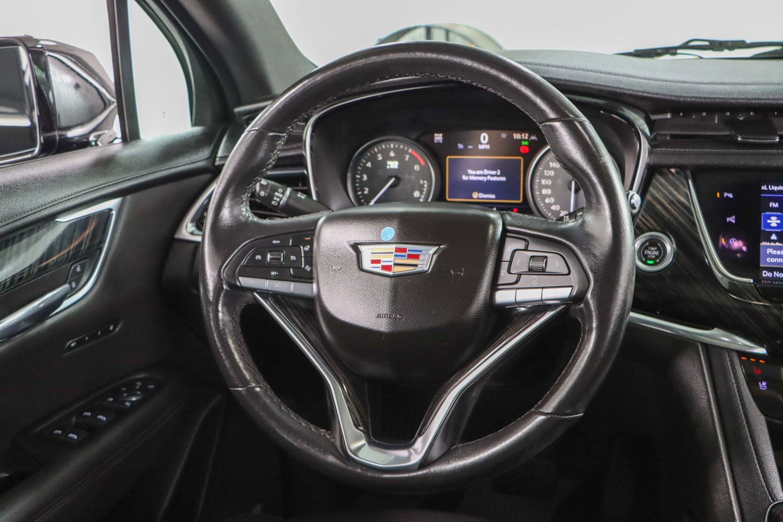 Used 2022 Cadillac XT6 Premium Luxury image 12