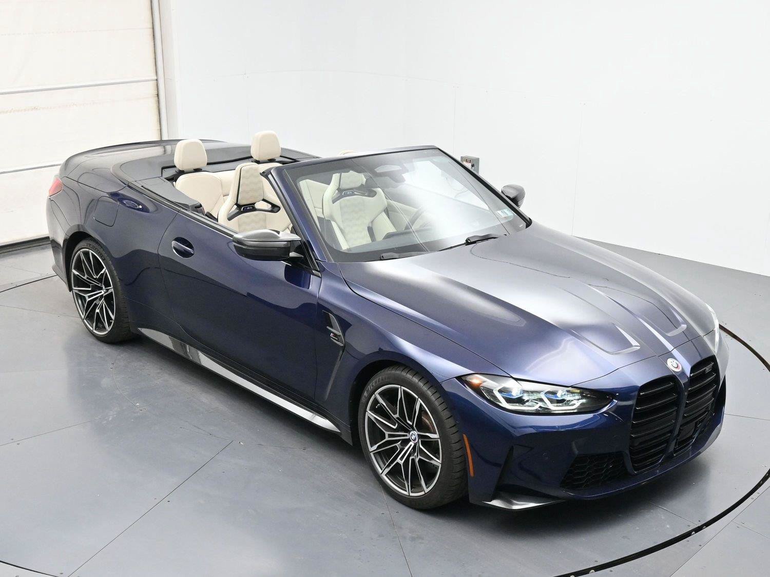 Used 2023 BMW M4 xDrive Competition AWD/4WD image 40