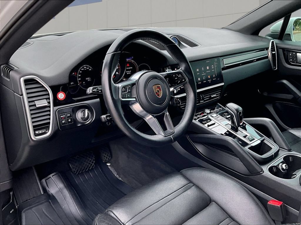 Certified 2023 Porsche Cayenne Platinum Edition AWD/4WD image 4