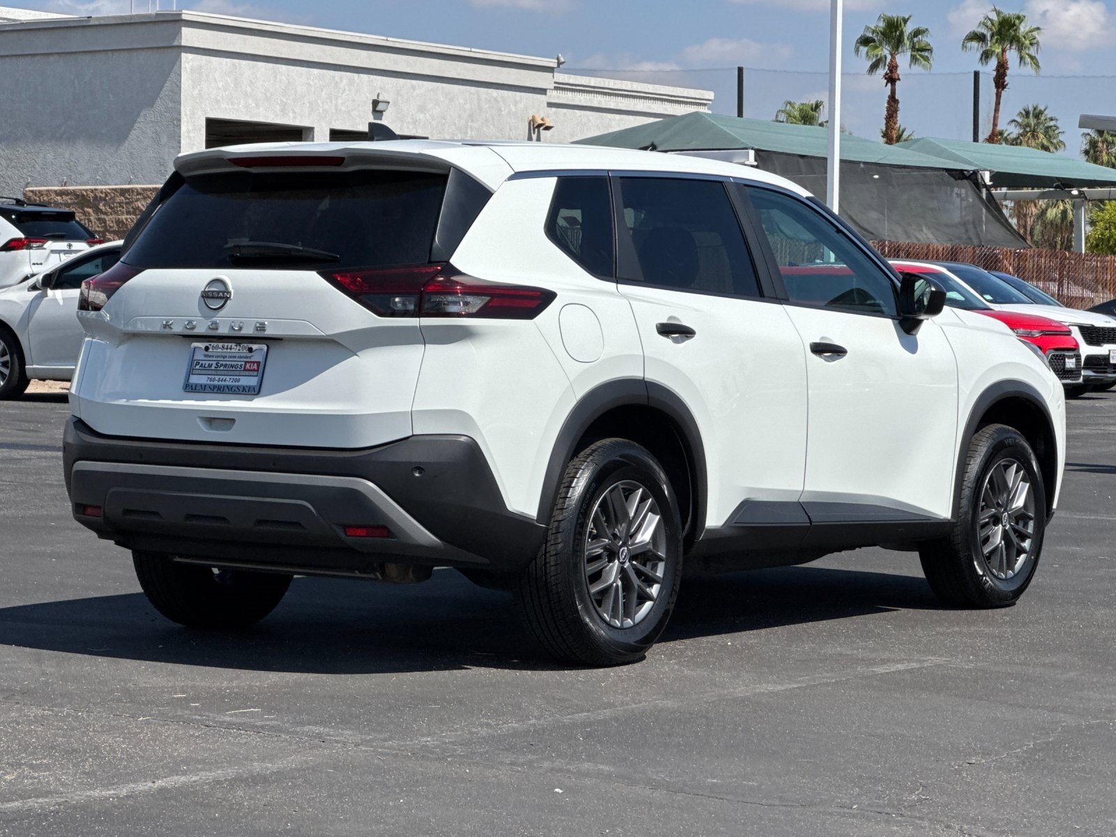 Used 2023 Nissan Rogue S image 3